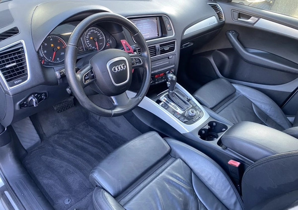 Audi Q5 cena 43900 przebieg: 246232, rok produkcji 2009 z Radków małe 466